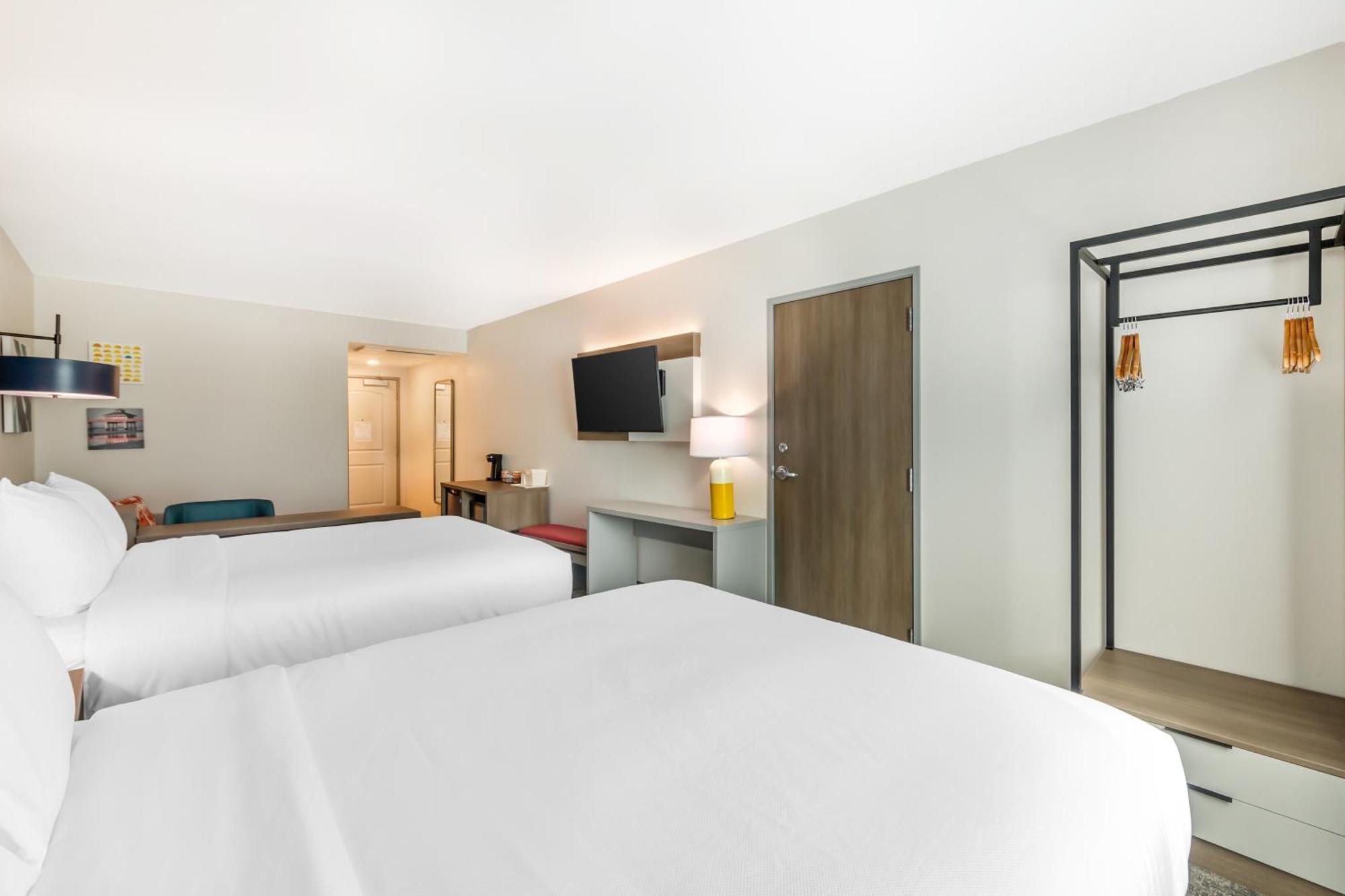Comfort Suites Fort Myers East I-75 Екстер'єр фото