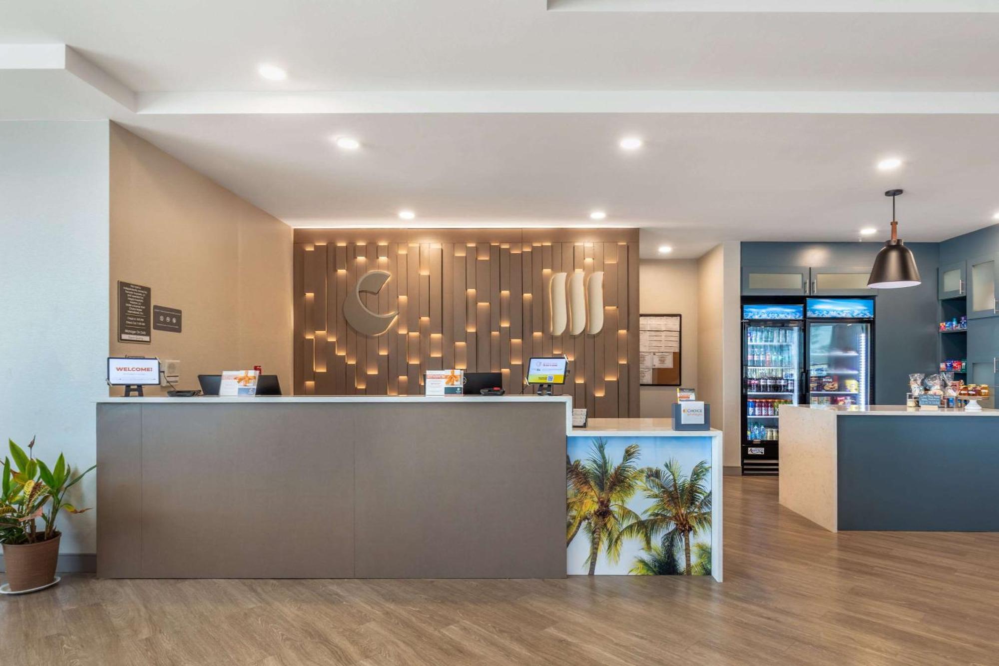 Comfort Suites Fort Myers East I-75 Екстер'єр фото
