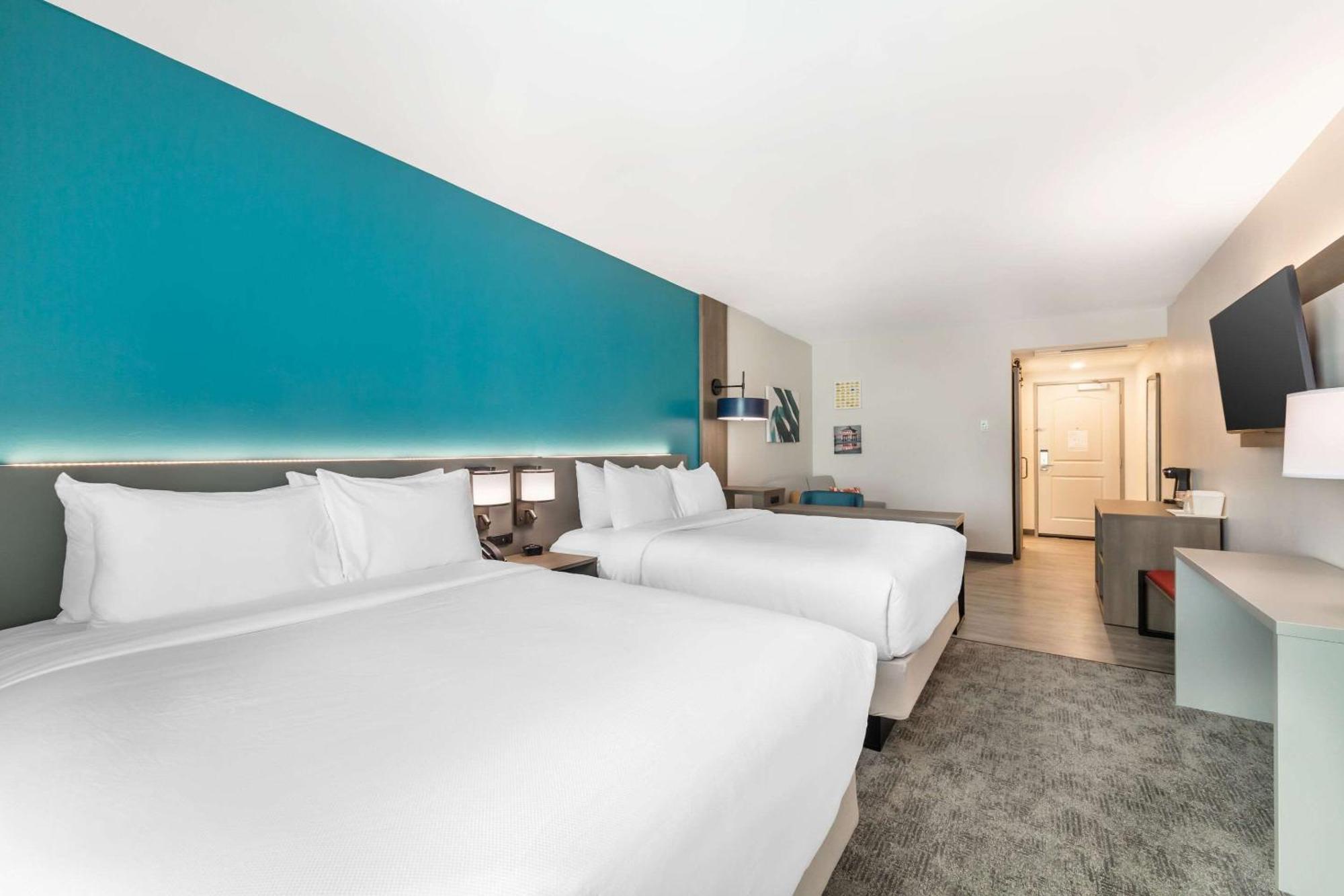 Comfort Suites Fort Myers East I-75 Екстер'єр фото